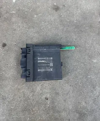 Volvo V60 Front door window regulator motor 31674757