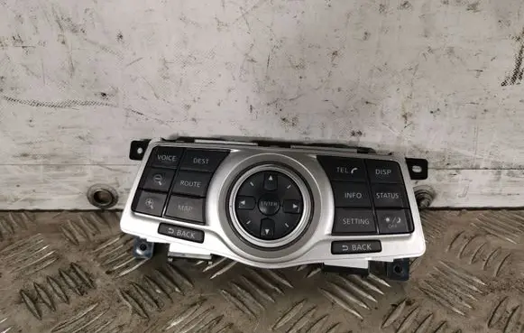 Nissan 370Z Head unit multimedia control 1EM1A210458