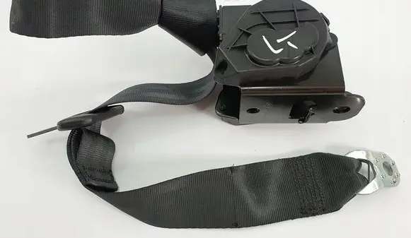 Volkswagen Beetle A5 Rear seatbelt 5C5857805E