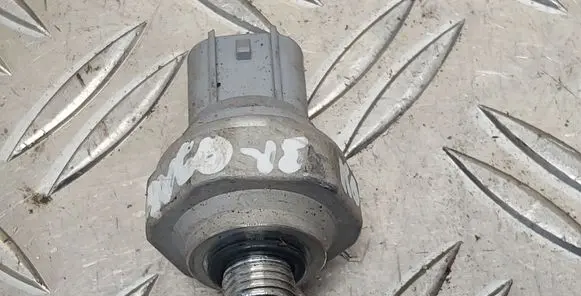 Toyota Aygo AB40 Air conditioning (A/C) pressure sensor 