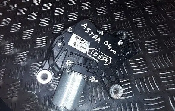 Opel Astra H Wiper motor 13105981 0390201591