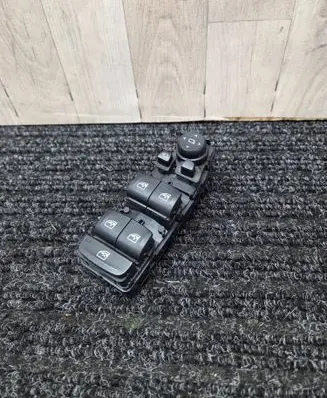 BMW 5 G30 G31 Electric window control switch 6832729