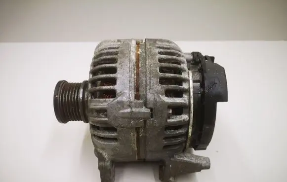 Audi A4 S4 B8 8K Generator/alternator 8K0399263AF 0124525114 140A