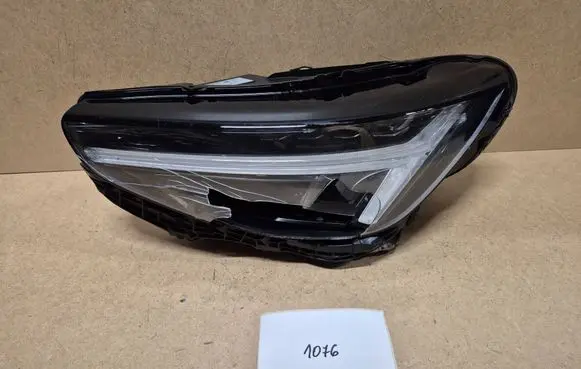 Volvo XC40 Headlight/headlamp 32404665