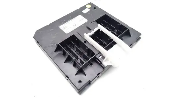 Skoda Octavia Mk4 Central body control module 5WA937086BP F005V04212