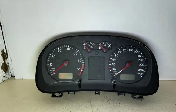 Volkswagen Golf IV Speedometer (instrument cluster) 1J0920801B 0263618005