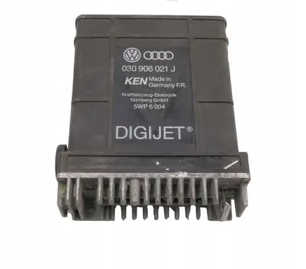 Volkswagen Golf II Engine control unit/module 030906021J