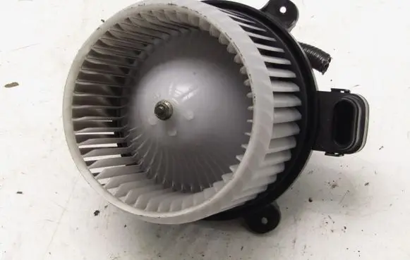 Suzuki Swift III Heater fan/blower 170216