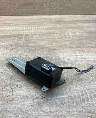Mazda 323 F Air flap motor/actuator HB600R01A HB600R01A8C