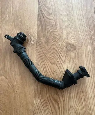BMW 3 E92 E93 Breather hose/pipe 7553949 11157553949 13727560227