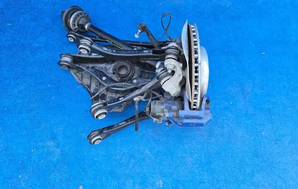BMW 3 G20 G21 Rear wheel hub spindle/knuckle 6879533