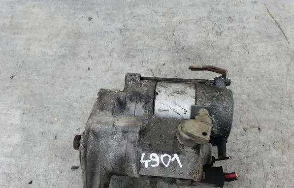 Toyota Yaris Starter motor 