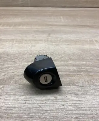 BMW 3 E90 E91 Front door lock (next to the handle) E9XR1