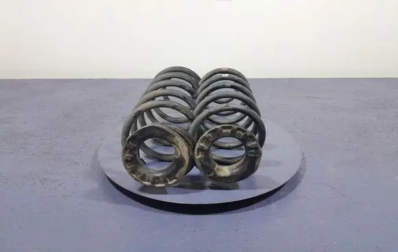 Toyota Prius+ (ZVW40) Rear coil spring 