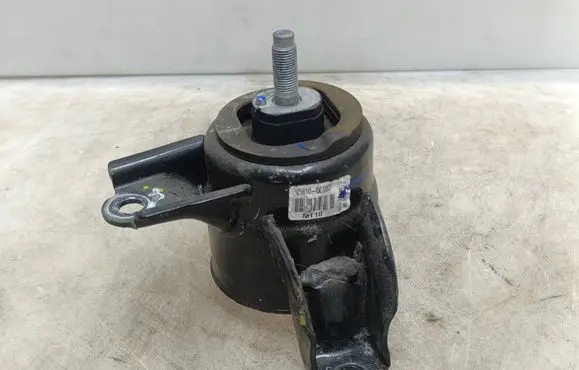 Hyundai Bayon Engine mount bracket 21810Q0000