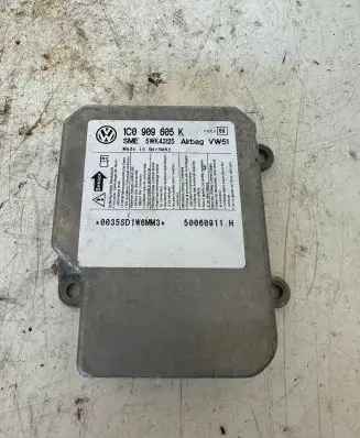 Volkswagen Polo Airbag control unit/module 1C0909605K 50060911H 5WK43125