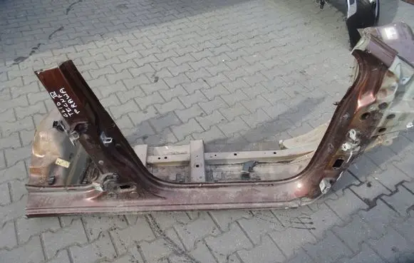 Renault Clio IV Sill RC5