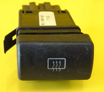Volkswagen Golf IV Windscreen/window heater switch 6L1959621