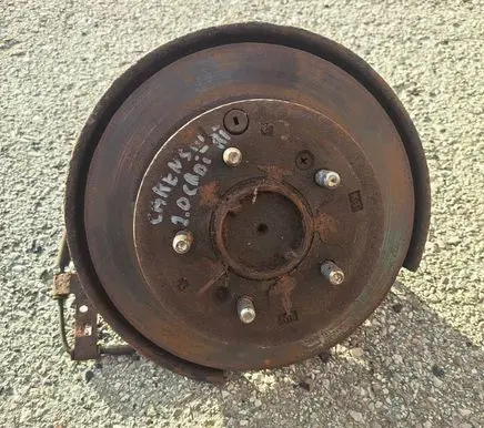 KIA Carens II Stub axle 