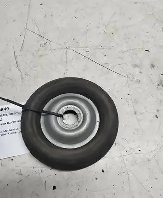 Opel Omega B2 Coil spring mount 90251920