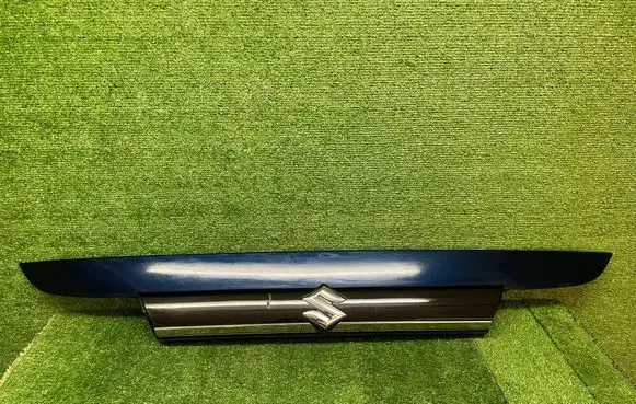 Suzuki SX4 S-Cross Tailgate/trunk spoiler 8394163T00