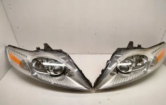Ford Mondeo MK IV Headlight/headlamp 7S71-13D155-AN