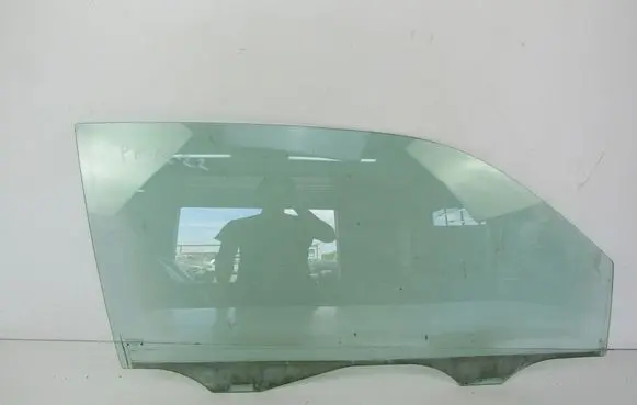 Seat Arosa Front door window glass four-door 