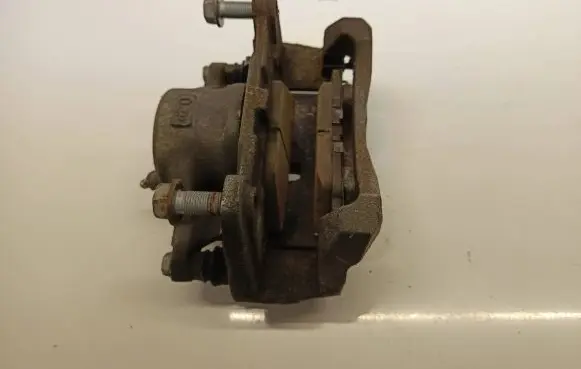 Lexus UX Front brake caliper 4775076010