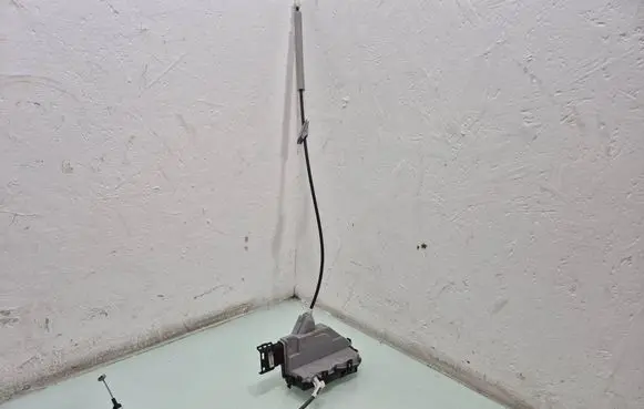 Rear door lock