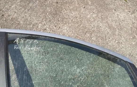 Fiat Punto (188) Front door window glass four-door
