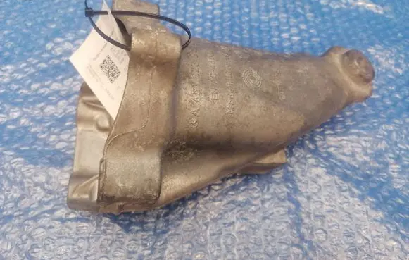 Mercedes-Benz E W212 Engine mounting bracket A6512233504