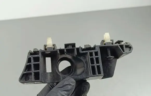 KIA Telluride Front bumper mounting bracket