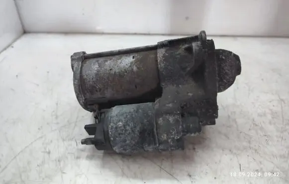 Nissan X-Trail T32 Starter motor 233003359R