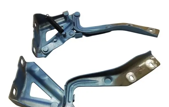 Engine bonnet/hood hinges