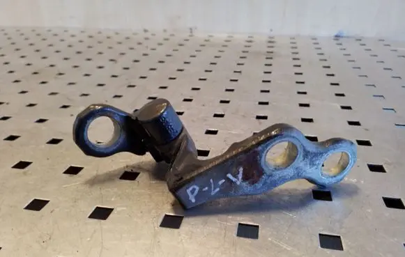 Ford Kuga I Front door upper hinge