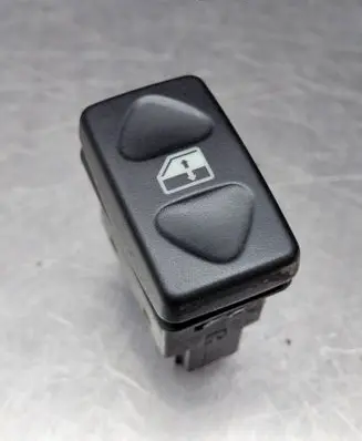 MG TF Electric window control switch YUF101880 YUF101880PMP 03035111