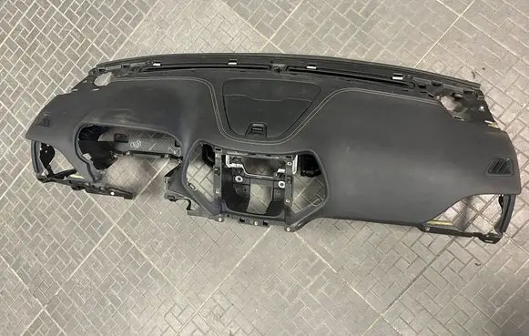 Jeep Cherokee Dashboard KI0006J7Q FW567658