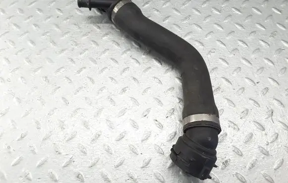 BMW 5 E60 E61 Engine coolant pipe/hose 7789742 17127799748 7799748