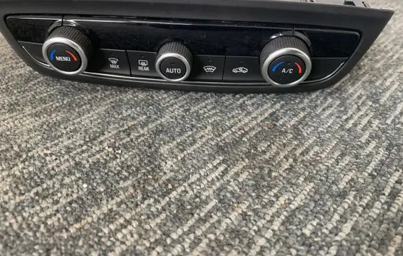 Opel Crossland X Climate control unit 98226286YX