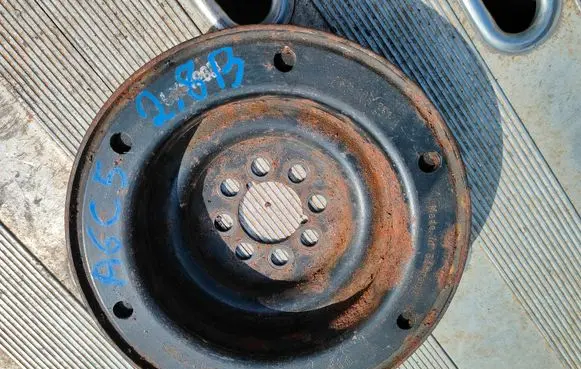 Audi A6 S6 C5 4B Crankshaft pulley 078105251L