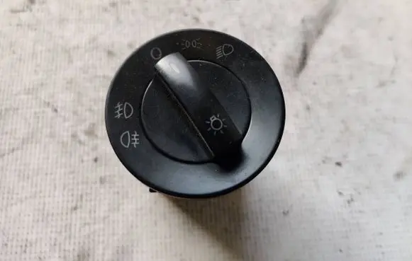Light switch