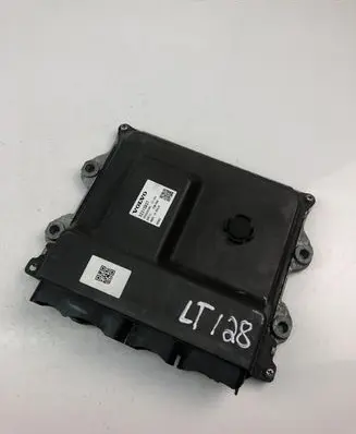 Volvo XC60 Engine control unit/module 32313937