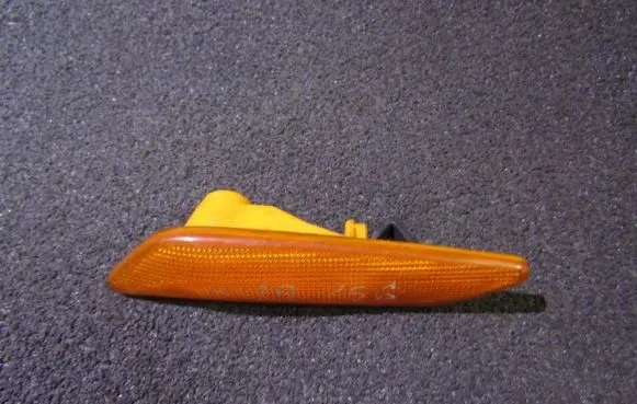 Alfa Romeo 156 Front fender indicator light