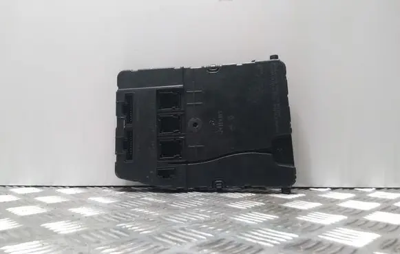 Renault Megane II Comfort/convenience module 8200309690 S118400220D