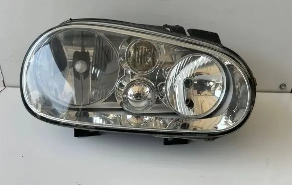 Volkswagen Golf IV Headlight/headlamp 1J1941016B