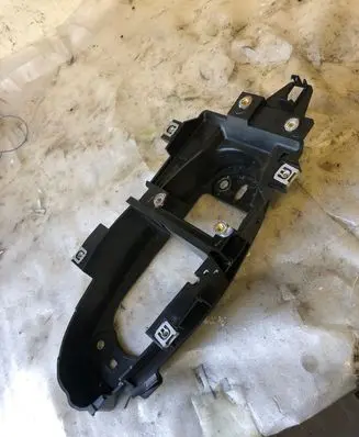 Audi A4 S4 B9 Gear shift cable bracket 8w1863531a