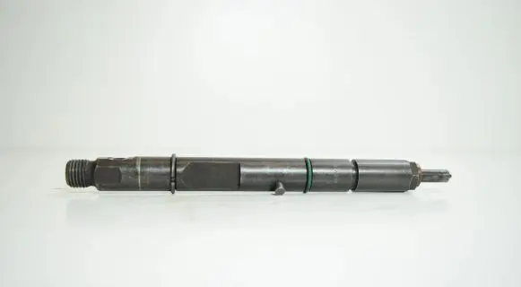 Audi A4 S4 B5 8D Fuel injector 059130201E