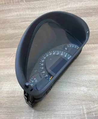 Mercedes-Benz C W203 Speedometer (instrument cluster) A2035403911 110080168 WithPlug