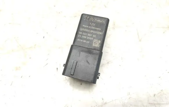 Peugeot 2008 I Glow plug pre-heat relay 9803299780 51299058A