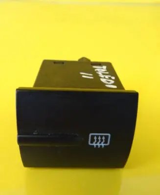 Seat Toledo II (1M) Windscreen/window heater switch